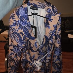 PrettyLittleThing Peach Blazer Dress with Blue Floral Print